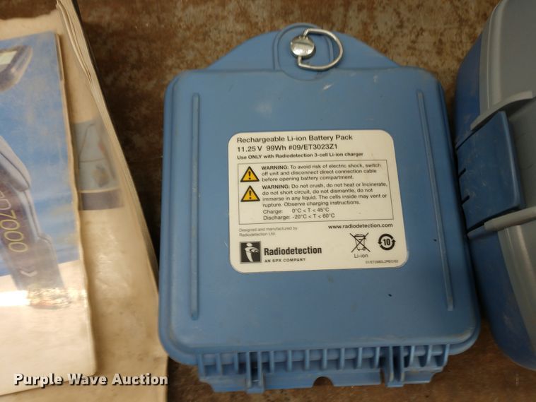 image for item FV9204 Radio detection line locator