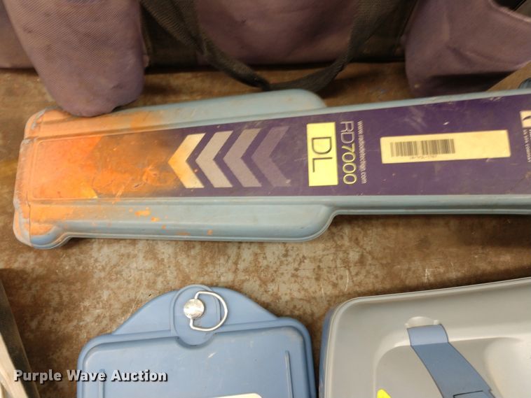 image for item FV9204 Radio detection line locator