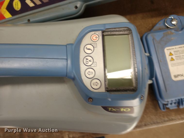 image for item FV9205 Radio detection line locator