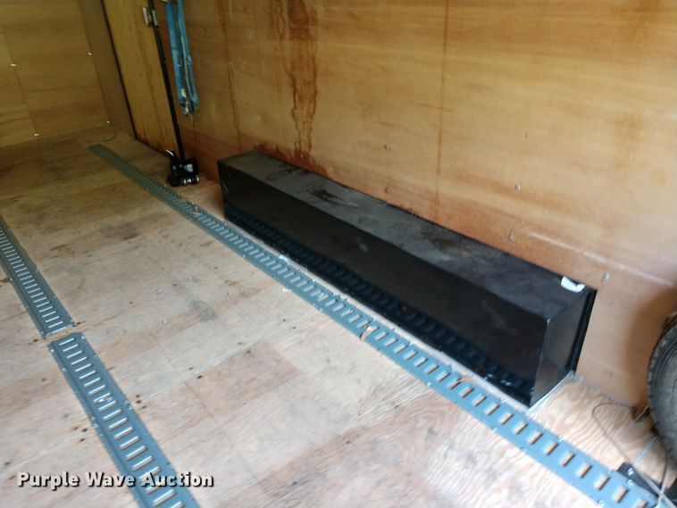 image for item FV9221 2004 shop built enclosed cargo trailer
