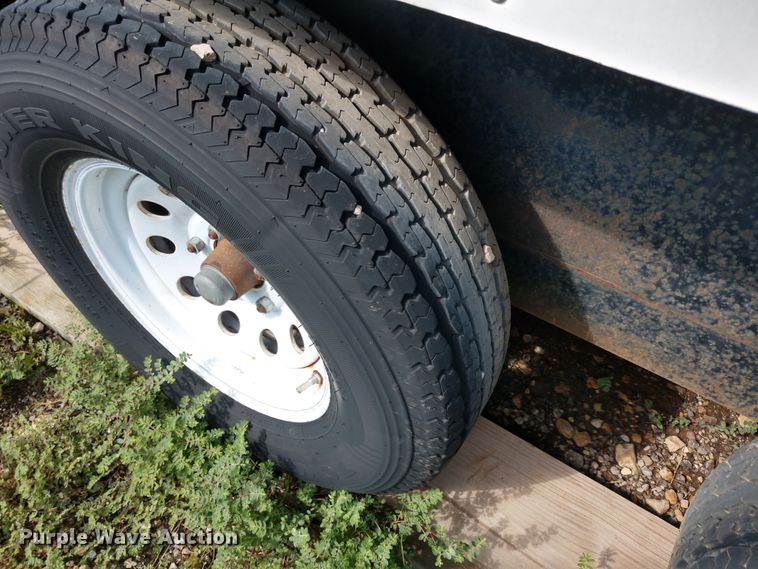 image for item FV9221 2004 shop built enclosed cargo trailer