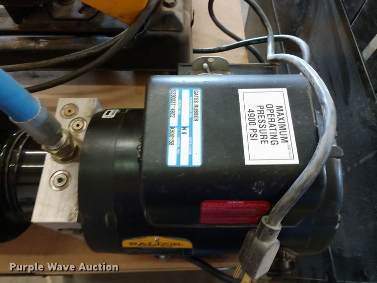 image for item FV9223 Gates PC707 hydraulic hose crimping machine