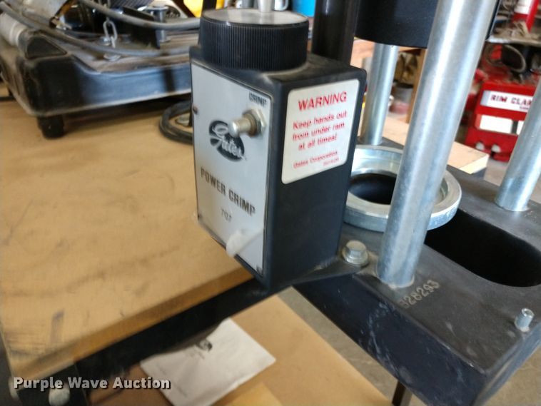 image for item FV9223 Gates PC707 hydraulic hose crimping machine