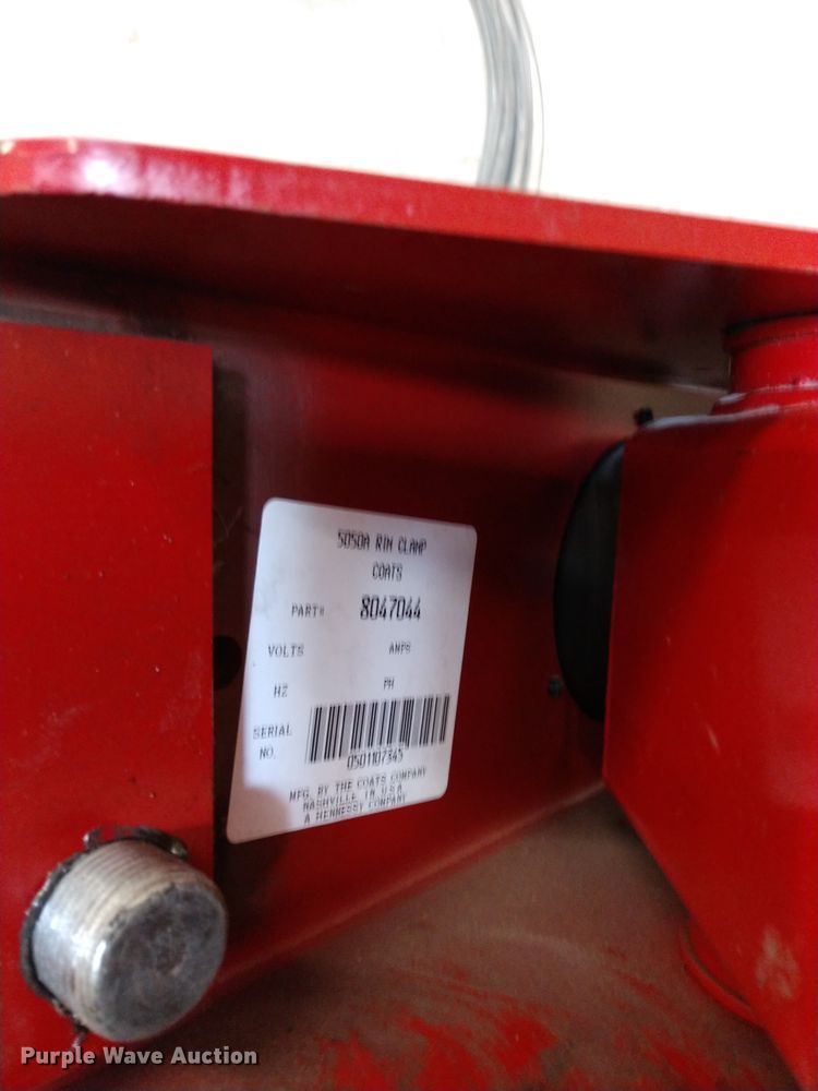 image for item FV9224 Coats 5050A rim clamp tire machine