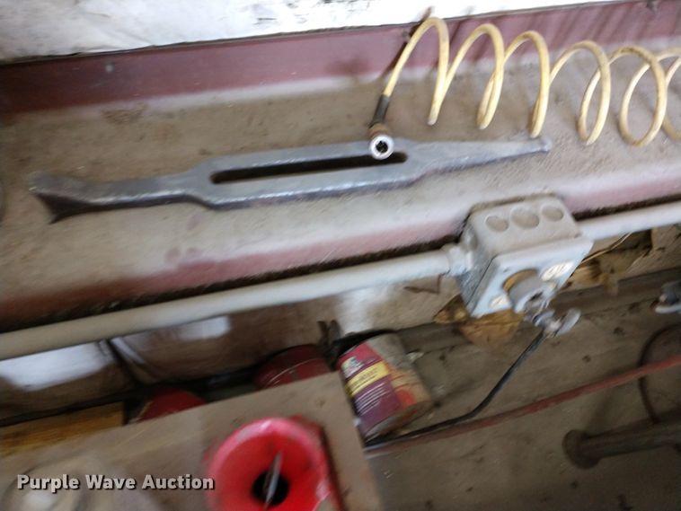 image for item FV9224 Coats 5050A rim clamp tire machine