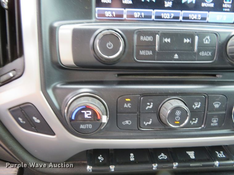 image for item G1937 2017 GMC Sierra 3500HD Crew Cab flatbed pickup truck