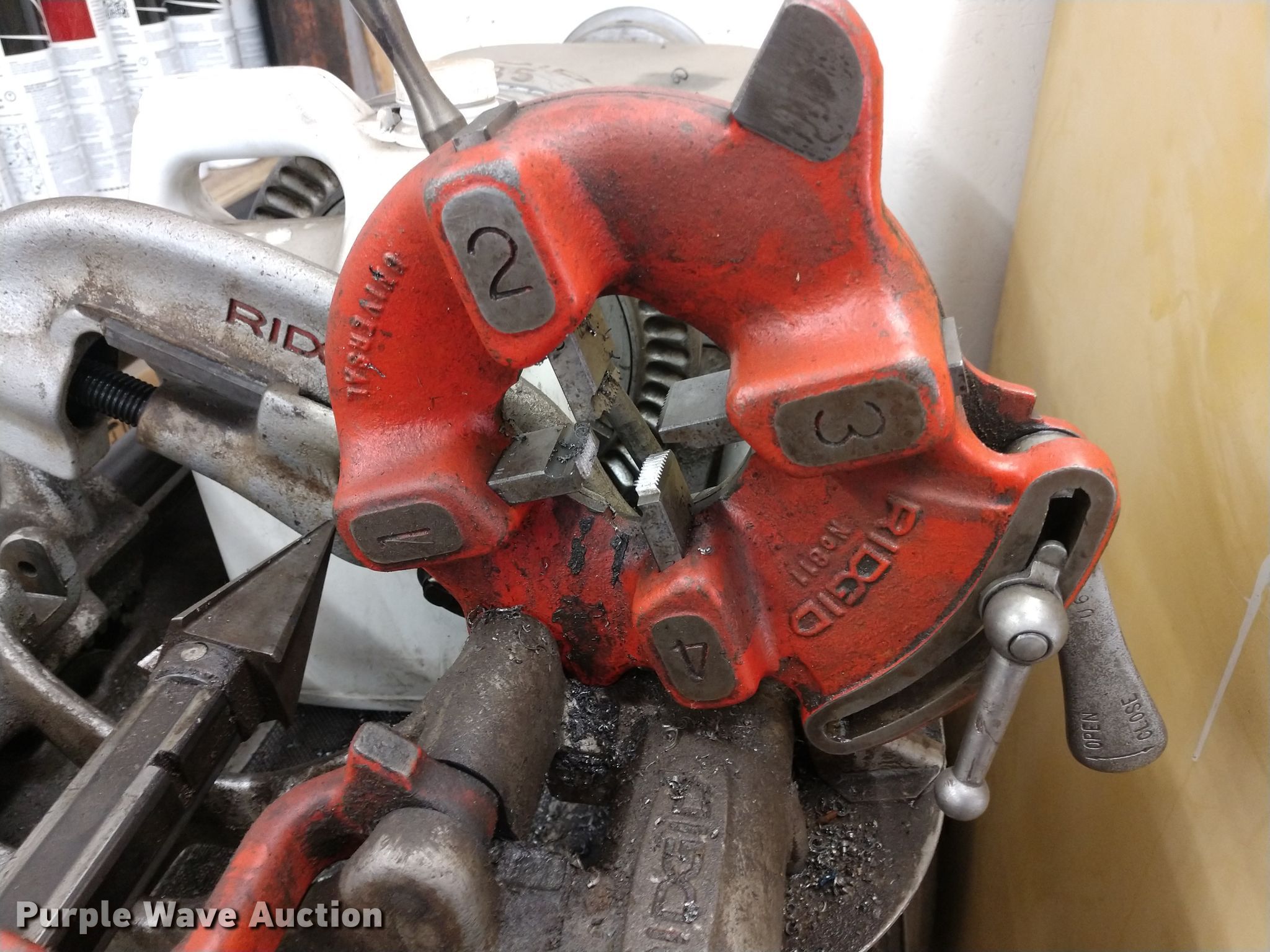 Ridgid 535 pipe threader in Towanda, KS Item FV9135 sold Purple Wave
