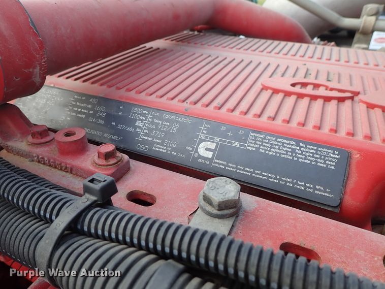 image for item DF1237 2013 Peterbilt 386 semi truck