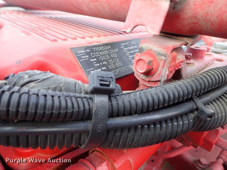 image for item DF1237 2013 Peterbilt 386 semi truck