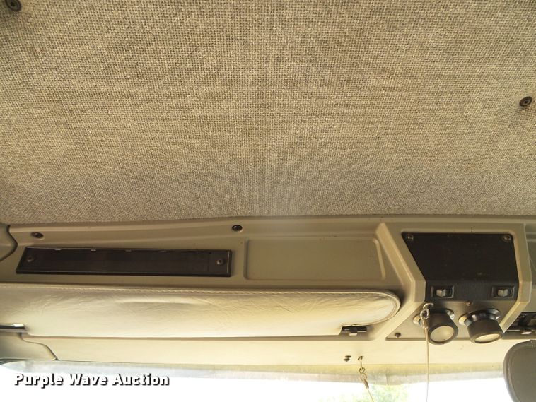 image for item DG0172 1999 Kenworth T800 semi truck