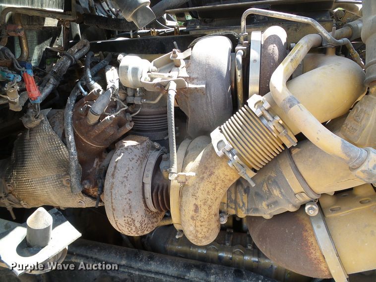 image for item DG0183 2009 Kenworth T800 semi truck