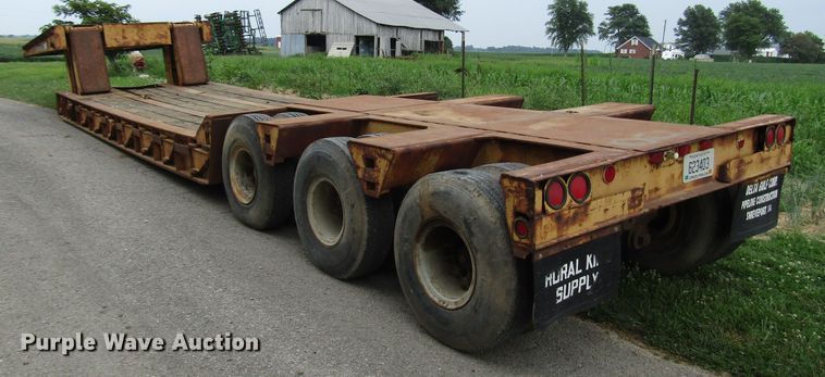 image for item DG1324 1980 Hyster lowboy equipment trailer
