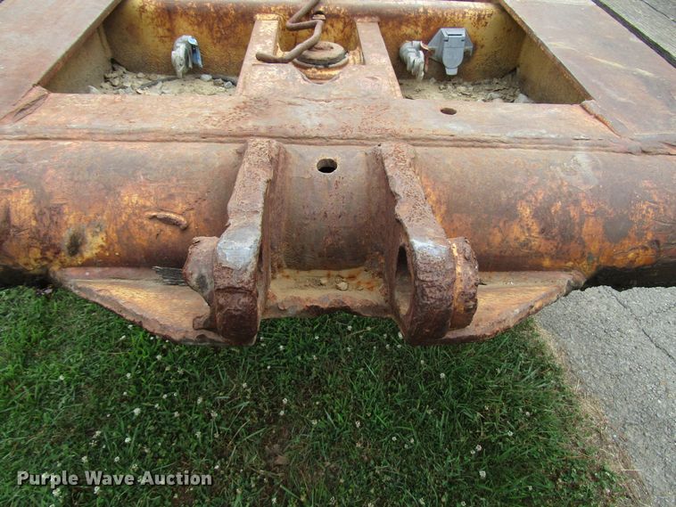 image for item DG1324 1980 Hyster lowboy equipment trailer