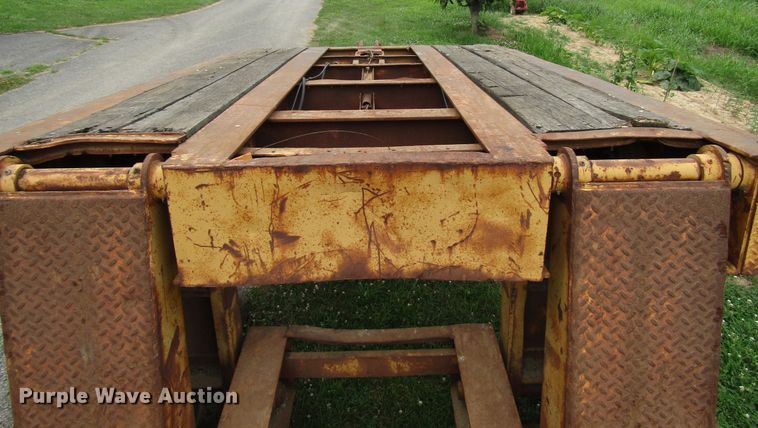 image for item DG1324 1980 Hyster lowboy equipment trailer