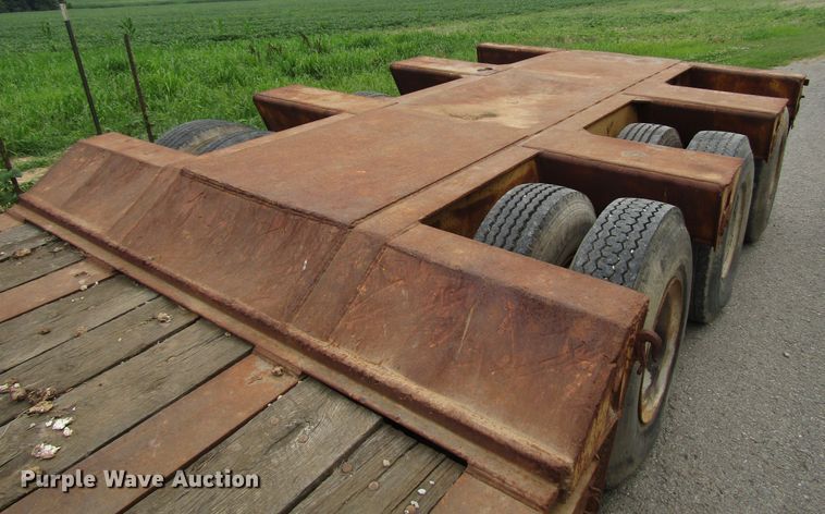 image for item DG1324 1980 Hyster lowboy equipment trailer