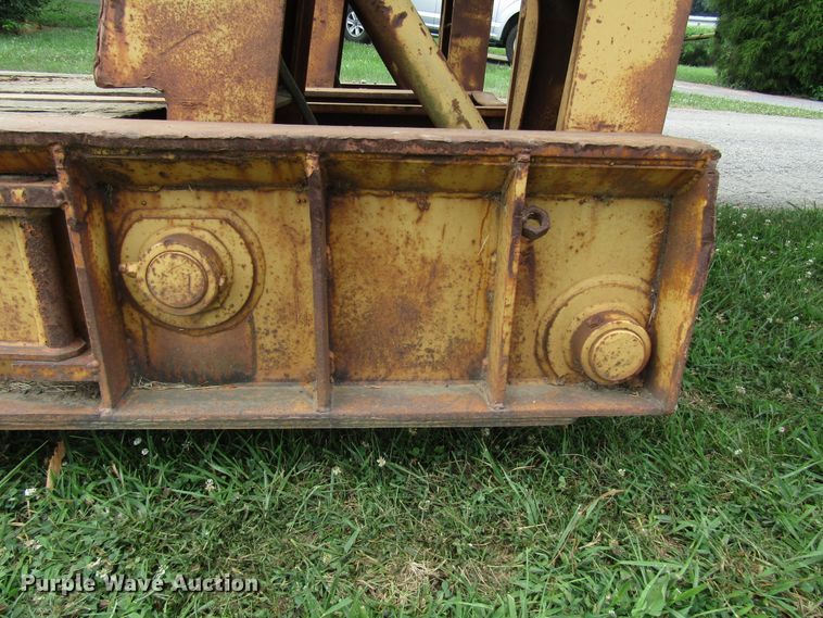 image for item DG1324 1980 Hyster lowboy equipment trailer