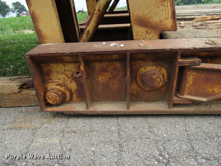 image for item DG1324 1980 Hyster lowboy equipment trailer