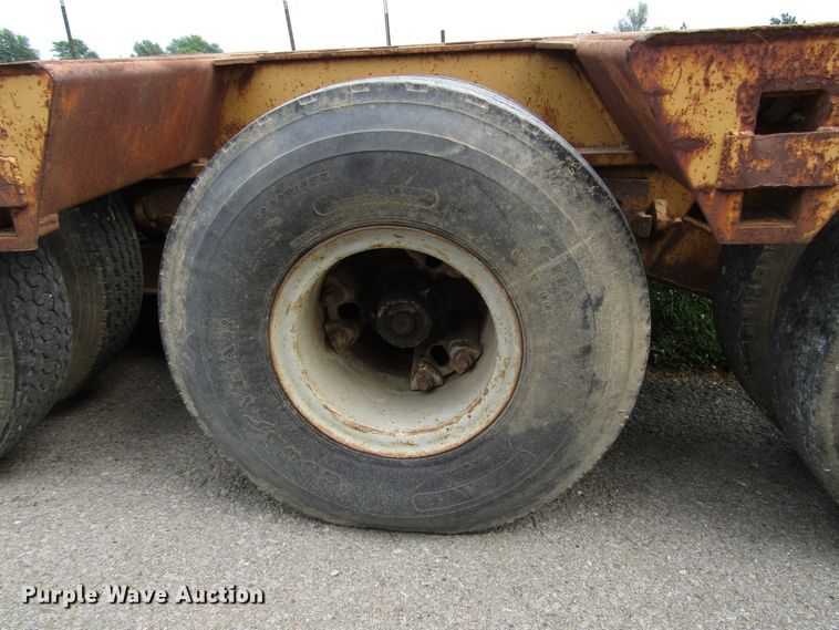 image for item DG1324 1980 Hyster lowboy equipment trailer