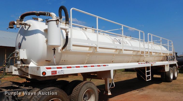 image for item DG4099 2013 Dragon VT124 vacuum tank trailer
