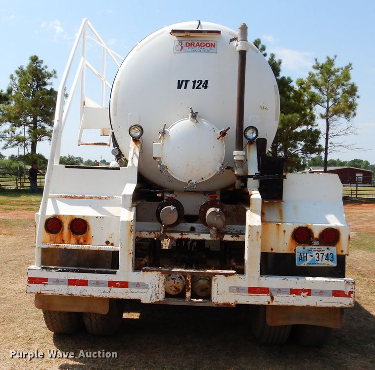 image for item DG4099 2013 Dragon VT124 vacuum tank trailer