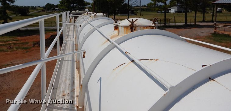 image for item DG4099 2013 Dragon VT124 vacuum tank trailer