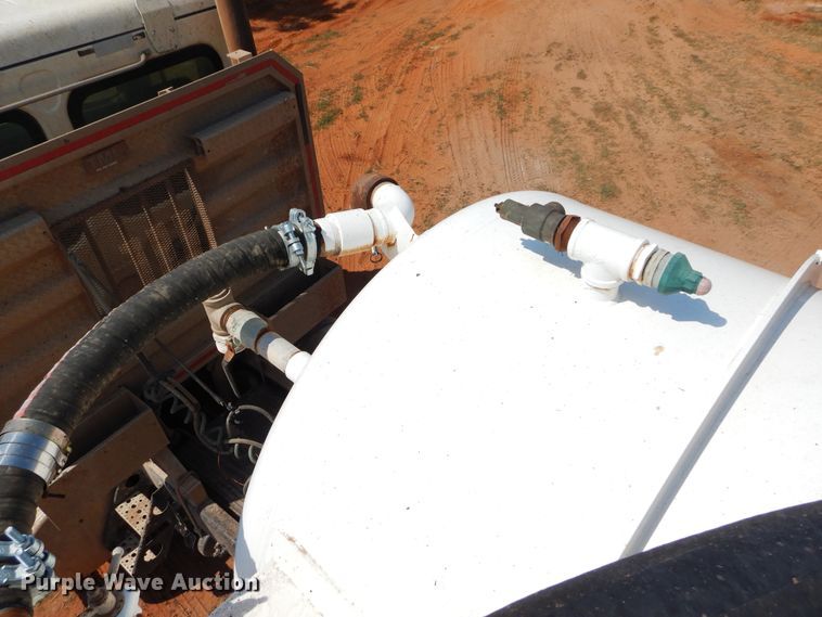 image for item DG4099 2013 Dragon VT124 vacuum tank trailer