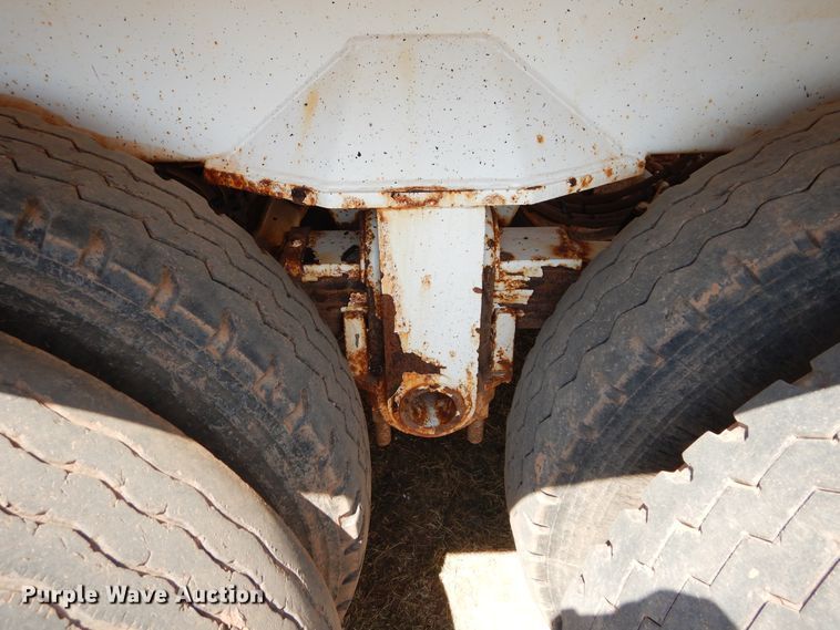 image for item DG4099 2013 Dragon VT124 vacuum tank trailer