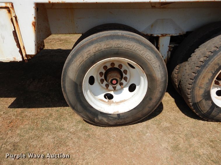 image for item DG4099 2013 Dragon VT124 vacuum tank trailer