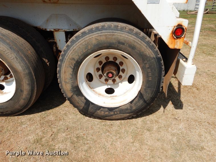 image for item DG4099 2013 Dragon VT124 vacuum tank trailer