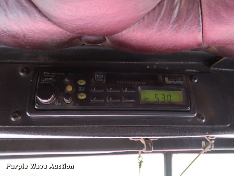 image for item DG4174 1998 Kenworth T800 semi truck