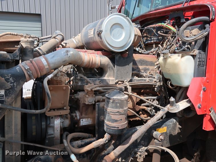 image for item DG4174 1998 Kenworth T800 semi truck