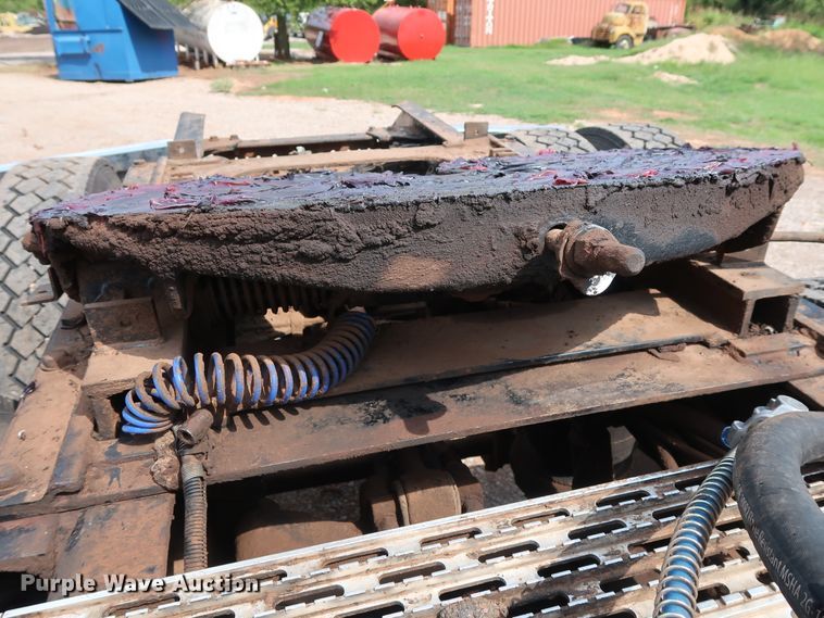 image for item DG4174 1998 Kenworth T800 semi truck