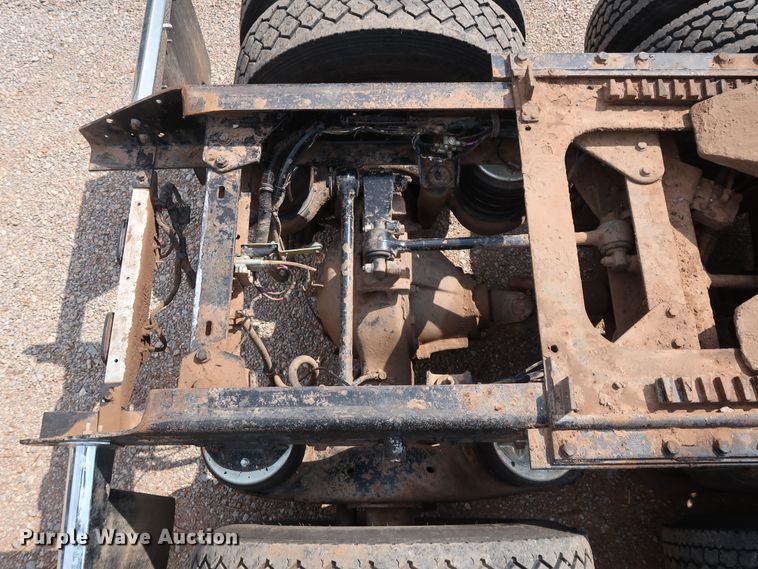 image for item DG4174 1998 Kenworth T800 semi truck