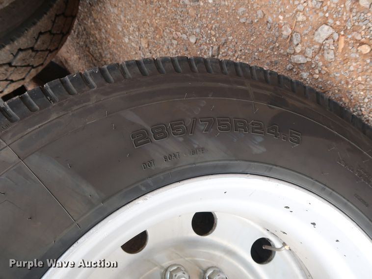 image for item DG4174 1998 Kenworth T800 semi truck