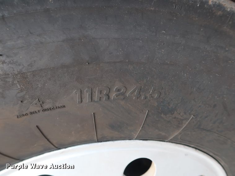 image for item DG4174 1998 Kenworth T800 semi truck