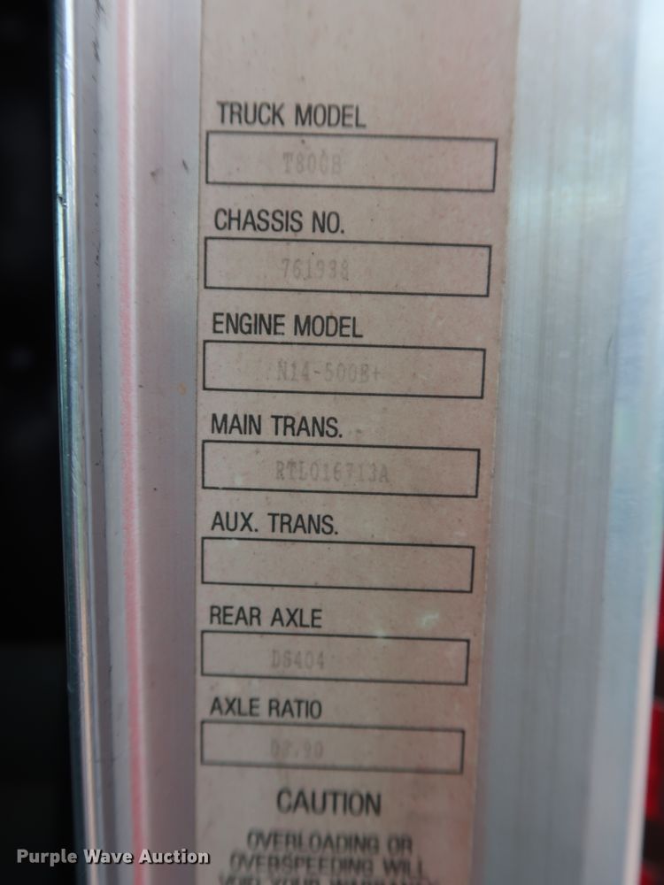 image for item DG4174 1998 Kenworth T800 semi truck