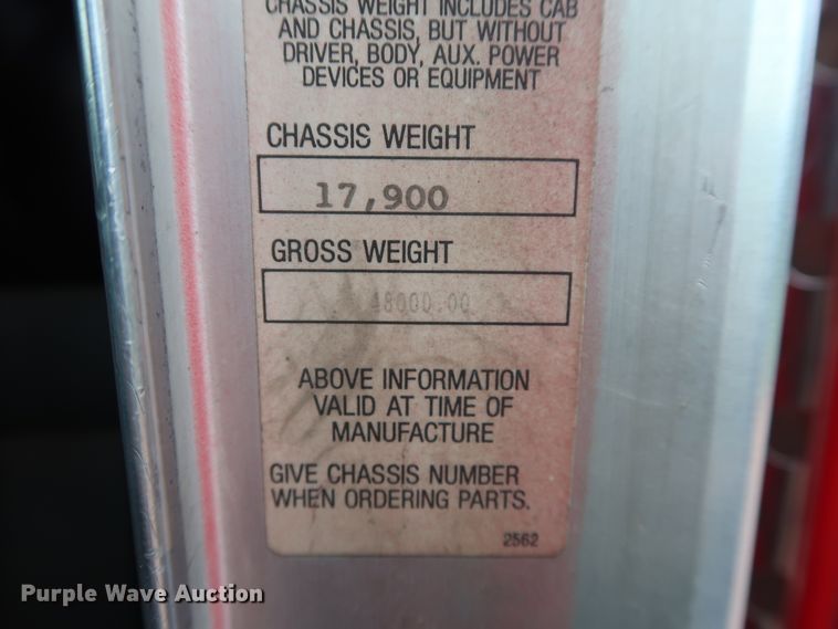 image for item DG4174 1998 Kenworth T800 semi truck