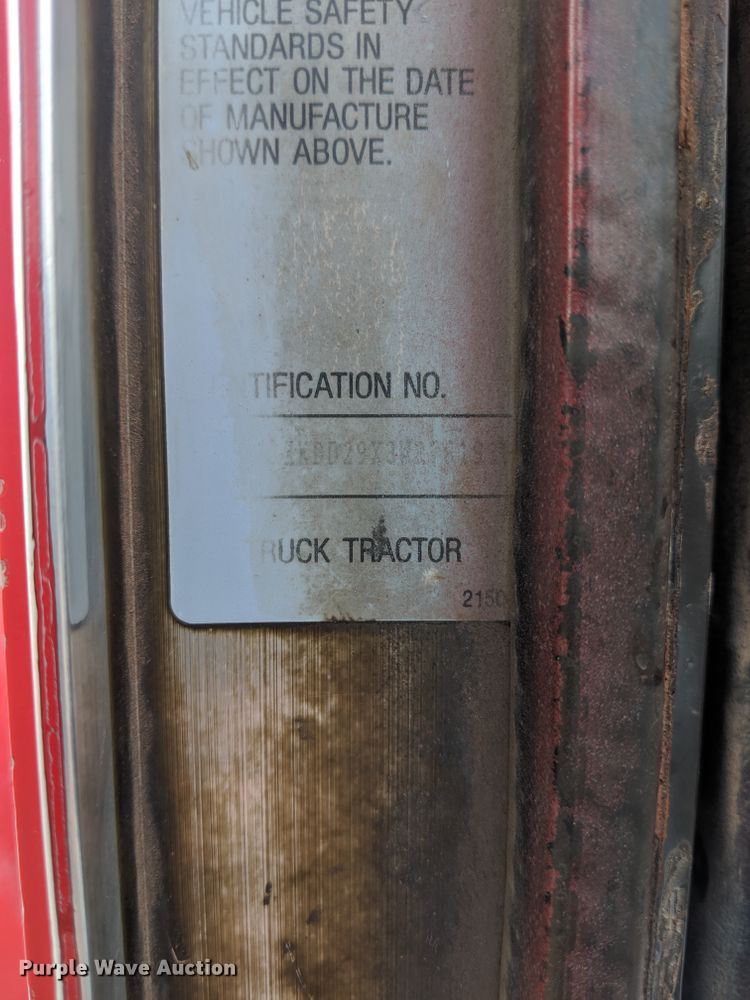 image for item DG4174 1998 Kenworth T800 semi truck