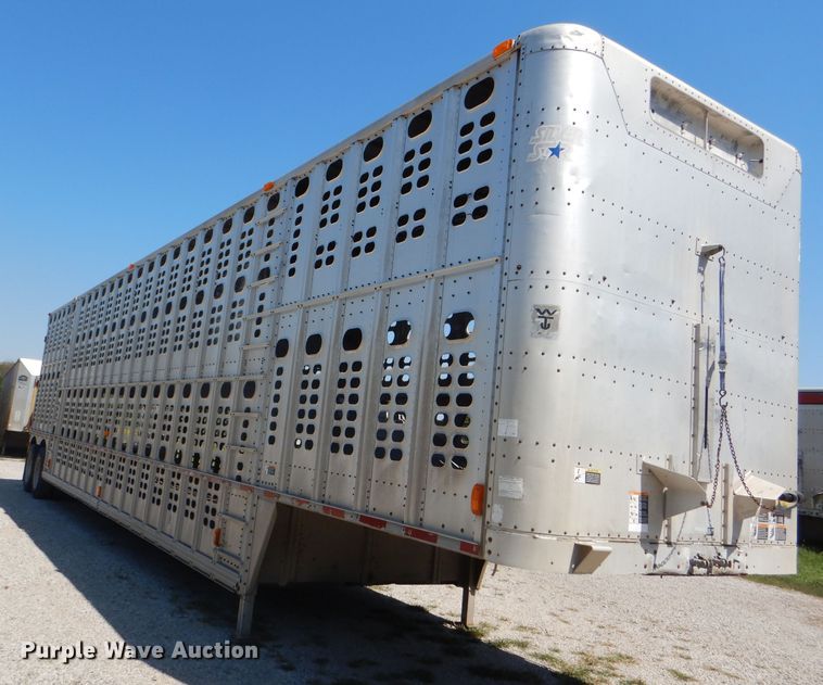 image for item DG4931 1995 Wilson PSDCL-302 livestock trailer