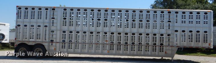 image for item DG4931 1995 Wilson PSDCL-302 livestock trailer