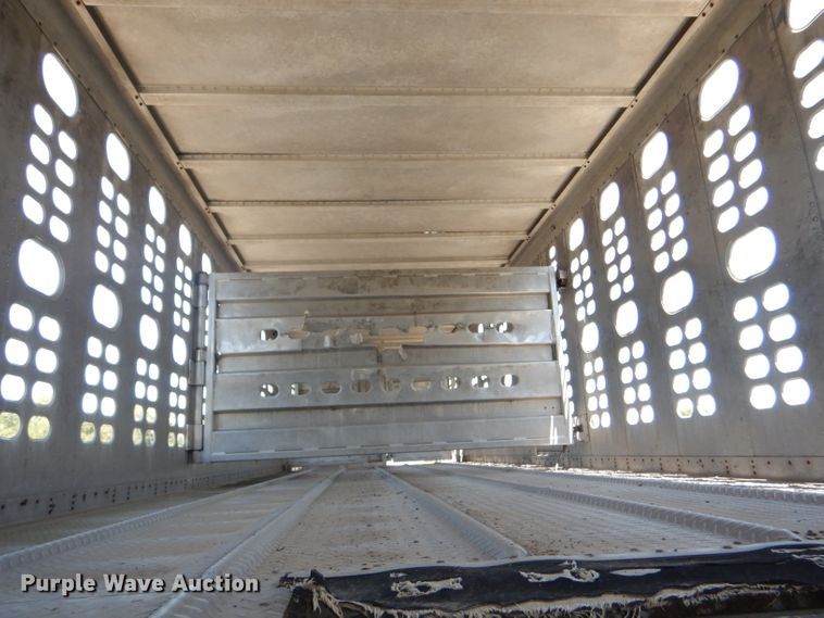 image for item DG4931 1995 Wilson PSDCL-302 livestock trailer