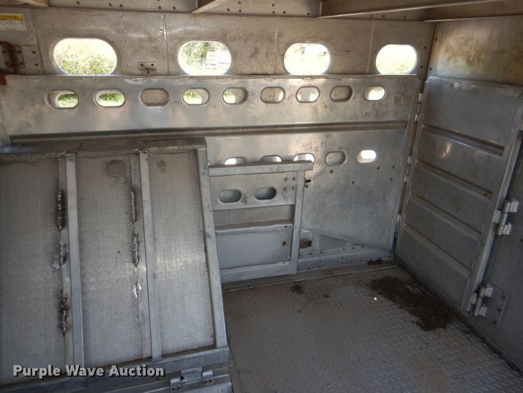 image for item DG4931 1995 Wilson PSDCL-302 livestock trailer