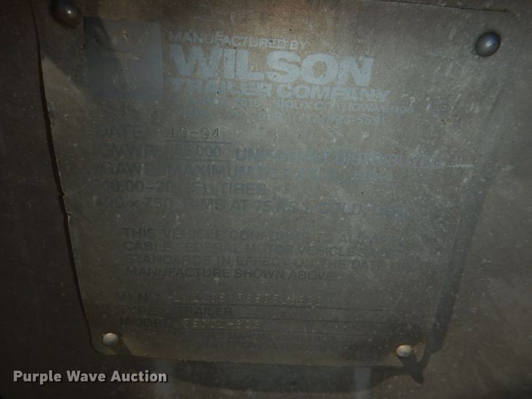 image for item DG4931 1995 Wilson PSDCL-302 livestock trailer