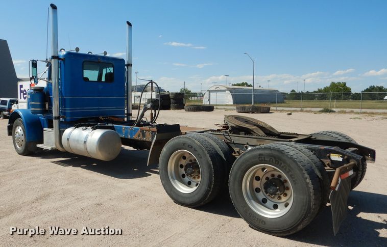 image for item DG5819 1987 Peterbilt 379 semi truck