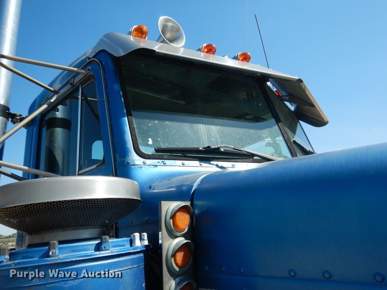 image for item DG5819 1987 Peterbilt 379 semi truck