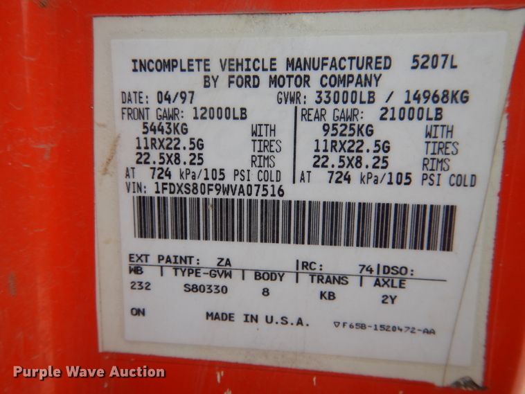 image for item DG5820 1998 Ford L8513 truck cab and chassis