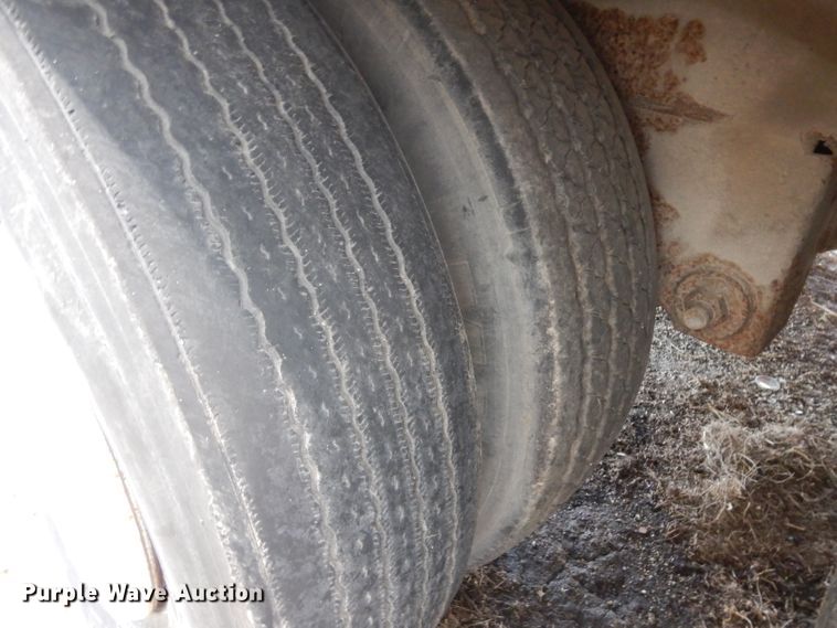 image for item DH0305 1996 Wabash dry van trailer