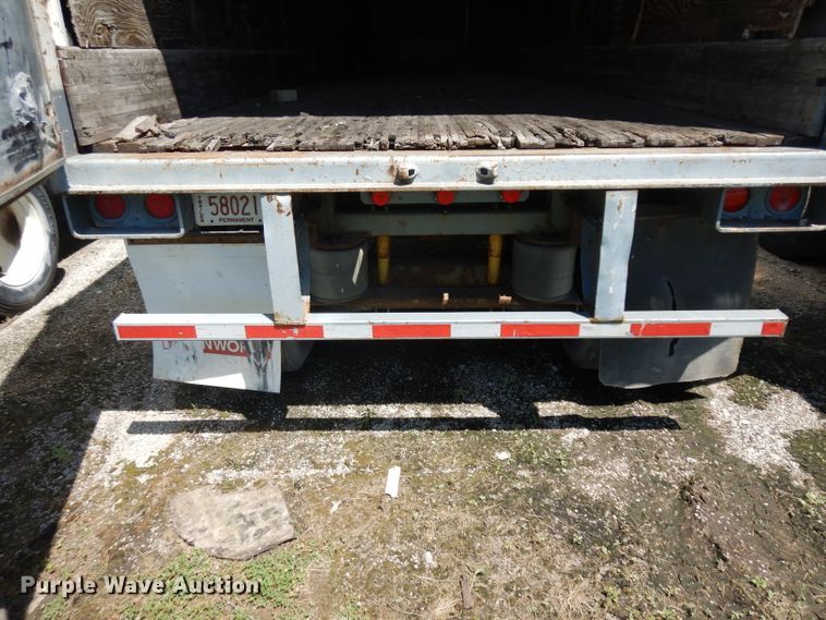 image for item DH0306 1996 Fruehauf FB9-NT2-48W dry van trailer