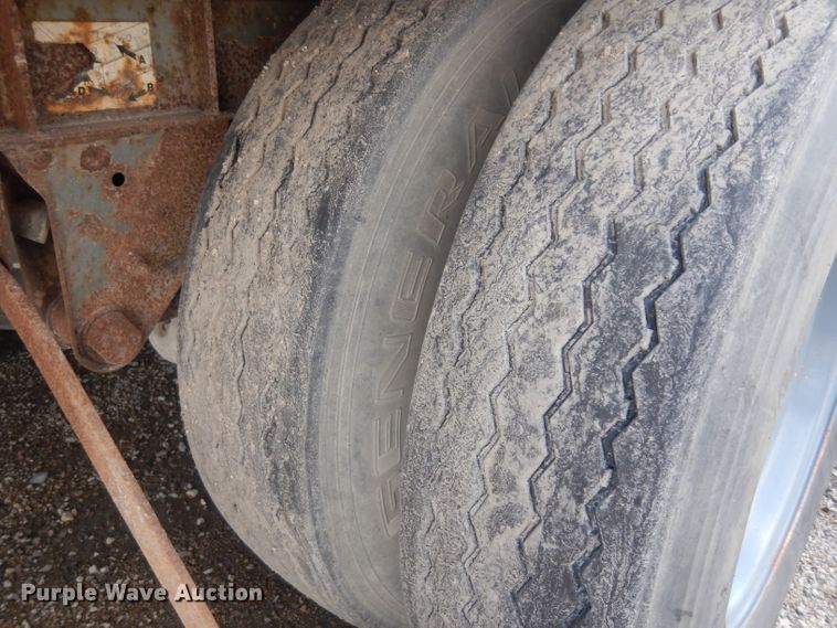 image for item DH0306 1996 Fruehauf FB9-NT2-48W dry van trailer