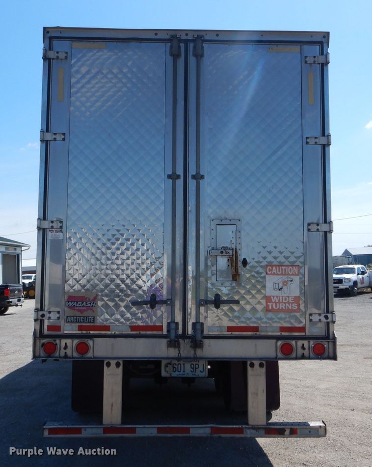image for item DH6105 2011 Wabash refrigerated van trailer